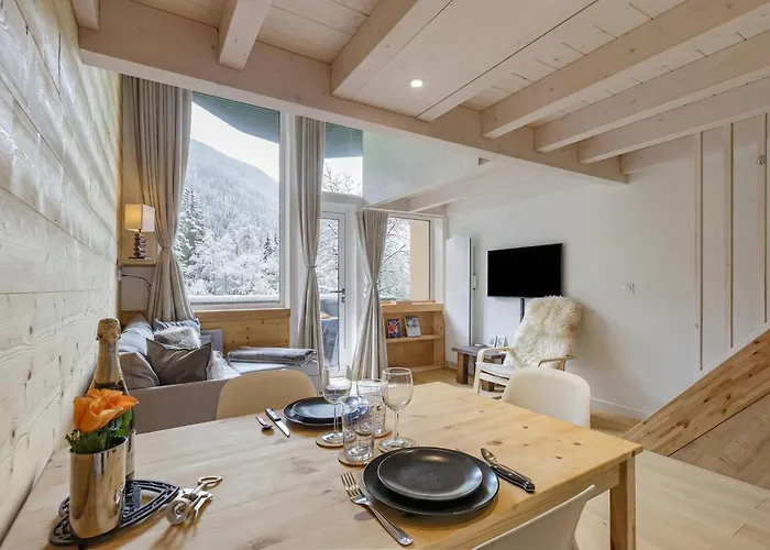 Grand Roc - Campanules 016 - Happy Шамоні